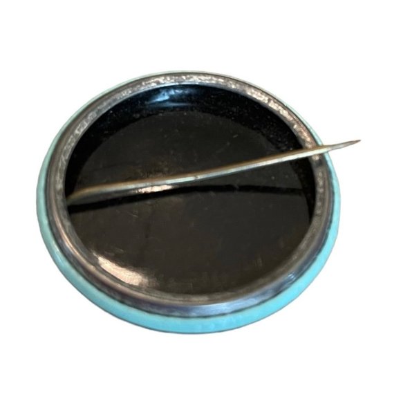 Vintage 1950s Ice Follies Extended Pinback Ice Skater Blue 1.75" Diameter - Picture 6 of 7